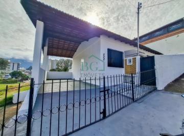FACHADA · Casas Padrão em Poços de Caldas