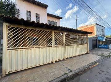 Casa · 260m² · 6 Quartos · 2 Vagas · CASA SOBRADO COM 3 RESIDENCIAS RIACHO FUNDO 2 EXCELENTE RENDA