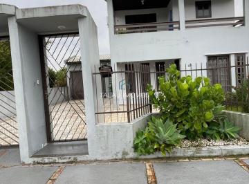 Casa · 220m² · 4 Quartos · 1 Vaga · Casa Padrão no Bairro Coloninha