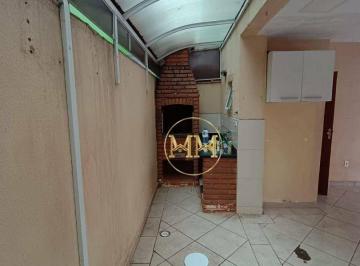 b9a661d818550f3e6e3dfe16527ad3e2f5f3c005 · Triplex em condomínio com 3 dormitórios, suíte, duas vagas privativas, área de lazer