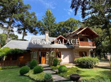 Casa · 358m² · 4 Quartos · 2 Vagas · Casa com 4 quartos ampla à venda na Vila Suíça, em Canela/RS
