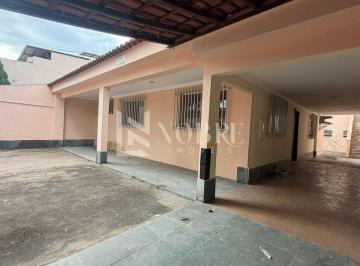 Casa · 80m² · 3 Quartos · 2 Vagas · Casa com Amplo Terreno no Bom Retiro – Excelente Potencial para Moradia e Investimento