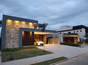Casa · 243m² · 3 Quartos · 6 Vagas · Casa para venda no Alphaville em Votorantim