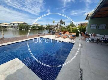 Casa · 230m² · 4 Quartos · 2 Vagas · Casa em Condomínio : Linear / Residencial / Praia Rasa