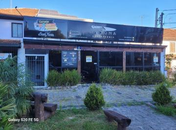 Casa · 200m² · Excelente oportunidade - restaurante completo, a venda em localizacao estrategica.