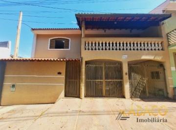 Casa · 200m² · 3 Quartos · 2 Vagas · Sobrado para alugar em Jardim Nova Santa Paula de 200.00m² com 3 Quartos, 1 Suite e 2 Garagens