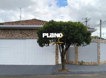 Casa · 100m² · 3 Quartos · 2 Vagas · Casa para alugar em Jardim Riviera de 100.00m² com 3 Quartos e 2 Garagens