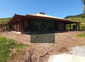 ansc013-1 · Sítio 5,5 hectares em Anitápolis com casa pasto riachos açude e animais