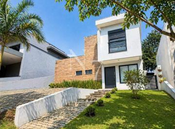 Casa · 164m² · 3 Quartos · 2 Vagas · Sobrado com 3 Suítes, Piscina, Área gourmet em Condomínio Fechado.
