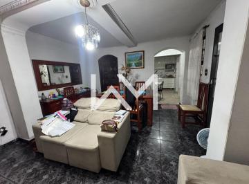 Casa · 3 Quartos · 2 Vagas · Sobrado pra Locação Gopouva