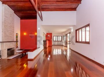 Casa · 413m² · 3 Quartos · 2 Vagas · Casa térrea próxima ao Horto Florestal!