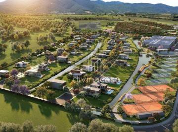 2d2c900bf957ed1d8e3832d6ccc92232cbc67b6b · Terreno à venda, 600 m² por R$ 5.415.800 - Sertão da Santa Luzia - Porto Belo/SC