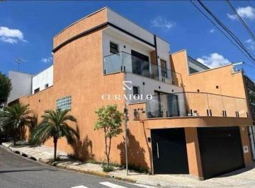 Casa · 258m² · 3 Quartos · 4 Vagas · Casa/sobrado à venda com 258 m², 3 suítes e 2 vagas no Olímpico, São Caetano do Sul.