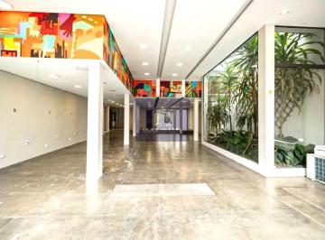 Comercial · 370m² · 4 Quartos · 3 Vagas · Ponto Comercial Locação em Moema.