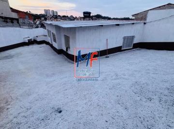 Casa · 250m² · 3 Quartos · Casa para locação no Jardim Peri, com 3 quartos, salão nos fundos e 6 vagas (250 m² a.t.). Prox. Av.