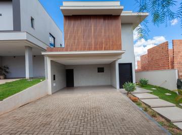 Casa de 3 quartos, Londrina · Casa Nova Alto Padrão no Condomínio Aranguá | 3 Suítes, Piscina e Pé-Direito Dup