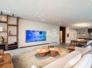 Apartamento · 198m² · 2 Quartos · 3 Vagas · Apartamento à venda - em Batel
