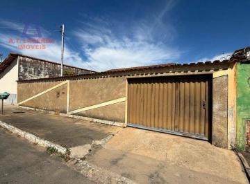 fe135b819f567d10585377b54990eace10c0b434 · Casa à Venda com 450 m² de terreno - Planalto