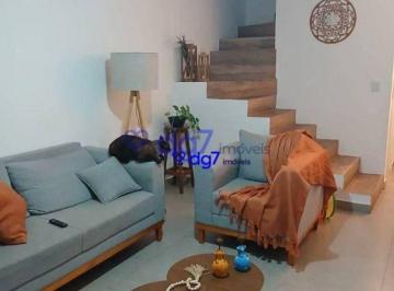 Casa · 122m² · 2 Quartos · 1 Vaga · Sobrado com 2 Suítes e Acabamento Moderno no Jardim Ester – Butantã