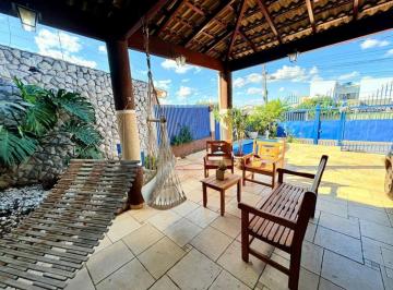Casa de 6 quartos, Taguatinga · Sobrado - 6 Quartos - QNL 12 - Piscina Aquecida - Taguatinga Norte