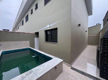Casa de 2 quartos, Itanhaém · Casa com piscina e 2 quartos em Itanhaém - R$ 375.000,00.