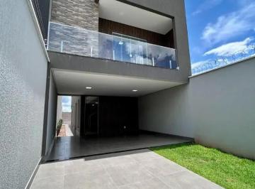 Casa de 3 quartos, Cotia · Sobrado a venda na granja Viana
