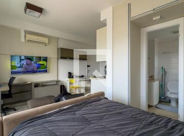 Localizado na vibrante cidade de São Paulo, este aconchegante studio oferece uma · Apartamento à Venda - Brooklin, 1 Quarto, 33 m2