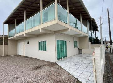 Casa de 3 quartos, Navegantes · Lindo imóvel a 80 metros do MAR - Meia Praia - Navegantes - SC