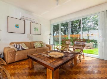Casa de 4 quartos, São Paulo · Casa com 550 m² e 4 quartos à venda em Boaçava