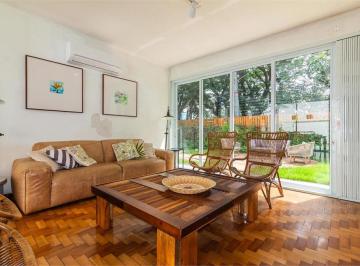 Casa de 4 quartos, São Paulo · Casa com 550 m² e 4 quartos à venda em Boaçava