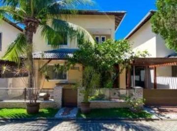 Casa de 4 quartos, Lauro de Freitas · Linda casa mobiliada com energia solar.