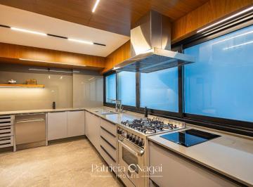 Apartamento de 3 quartos, Curitiba · Apartamento no Centro Cívico l Face norte l Vista definitiva l Totalmente reformado l Luxo l 252m²