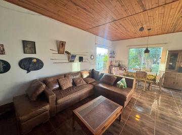 Casa de 2 quartos, Alto Paraíso de Goiás · EXCELENTE CASA 2 QUARTOS, 1 SUÍTE + LOFT