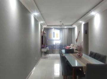 Apartamento · 80m² · 2 Quartos · 1 Vaga · Apartamento amplo com 2 dormitórios sendo 1 suíte, no Centro de São Vicente.