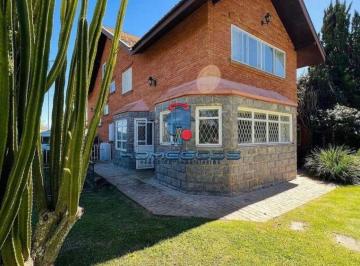 Casa · 1100m² · 5 Quartos · 9 Vagas · Casa à venda em Vinhedo, Caixa D´Água, com 5 suítes, com 1100 m², Condomínio Parque Vale Santa Fé