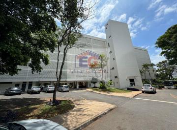 Apartamento · 102m² · 2 Quartos · SQS 107 - APARTAMENTO 102m² AREA UTIL, 1ª ANDAR SUPER BEM LOCALIZADO