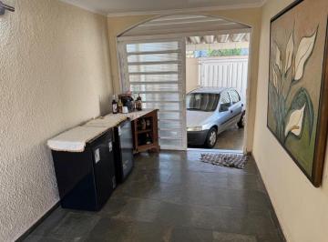 Casa de 5 quartos, Ribeirão Preto · Casa com 250 m² e 5 quartos à venda no Jardim Independência