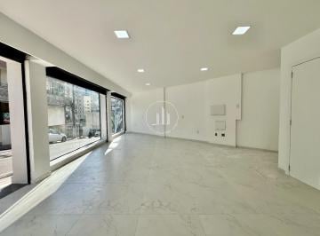 Comercial · 180m² · Prédio Comercial no Centro de Florianópolis - 180m²