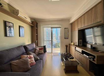 Apartamento · 2 Quartos · Apartamento Mobiliado com 2 Dormitórios e 1 Vaga Quadra Mar na Barra Sul de Balneário Camboriú