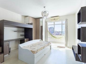 Apartamento · 34m² · 1 Quarto · JK mobiliado com sacada e vista na Borges de Medeiros no Centro Historico