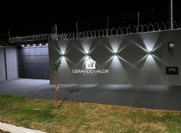 Casa · 143m² · 3 Quartos · 3 Vagas · Casa com Piscina, Área Gourmet em terreno único