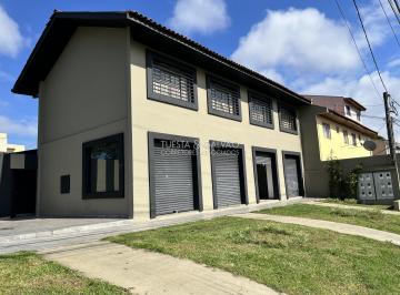 Comercial · 220m² · 10 Vagas · Oportunidade Única: Imóvel Comercial de Esquina no