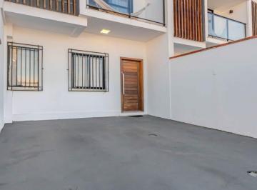 fe295321-474f-4c3b-9370-d0c1913e697b · Agradável sobrado para venda em Santa Regina com 3 quartos, sendo 3 suítes, 113m²