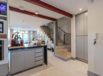 IMG_20260611_065102_000.jpeg · Aconchegante casa para venda em Jardim Novo Mundo com 3 quartos, sendo 1 suíte, 116m² - remaxares#J6
