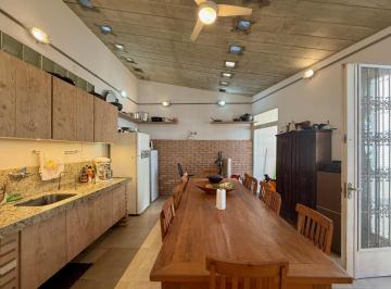 IMG_20260621_061426_000.jpeg · Espetacular casa para venda em Jardim dos Estados com 4 quartos, sendo 4 suítes, 393m² - remaxares#T