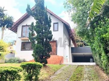 Casa · 240m² · 3 Quartos · 4 Vagas · Residência Moderna no Jardim Paulista, Atibaia.