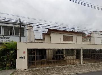Comercial · 340m² · 5 Vagas · Casa comercial na Rua Estados Unidos, N. 133 • 340 m²