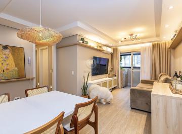 Apartamento · 82m² · 3 Quartos · 1 Vaga · Apartamento reformado e mobiliado próximo ao Parqu
