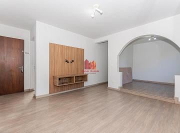 Apartamento · 68m² · 3 Quartos · 1 Vaga · Apartamento todo reformado no Cabral à venda!<