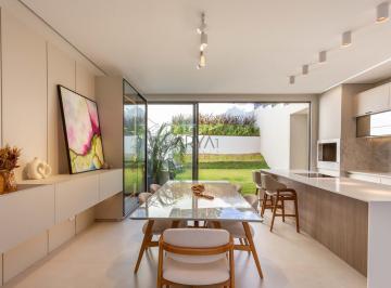 Casa · 260m² · 3 Quartos · 4 Vagas · Casa à venda no condomínio Reserva Bonvini no bair